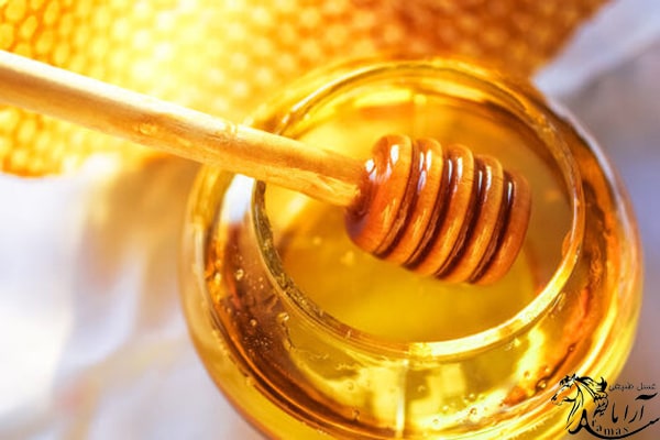 ارزش غذایی 100 گرم عسل